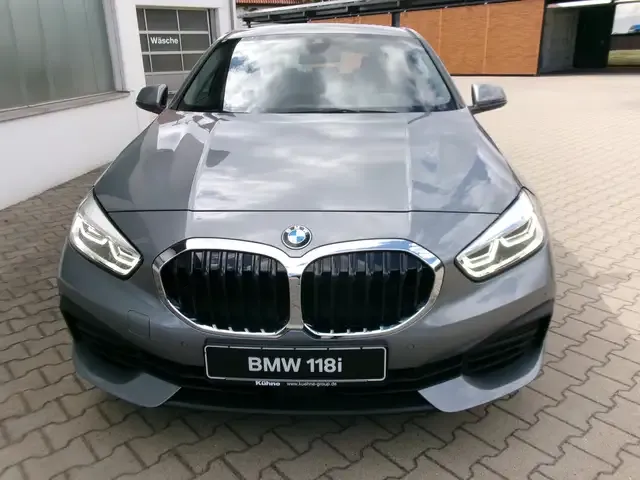 BMW 118