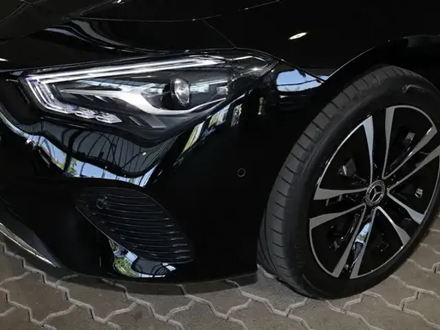 Mercedes-Benz CLA 180