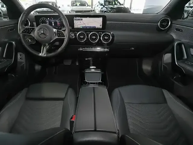 Mercedes-Benz CLA 180