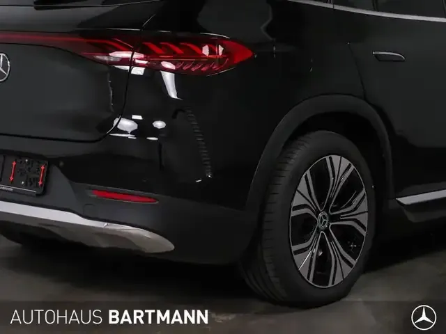 Mercedes-Benz EQE 300