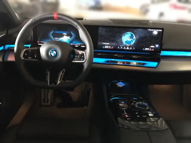 BMW i5