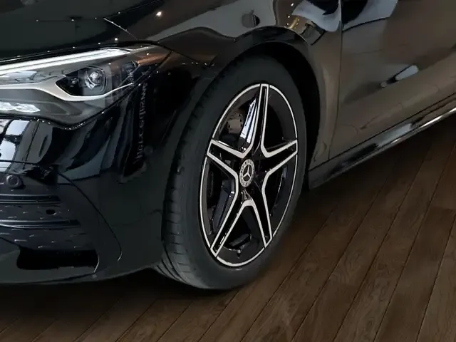 Mercedes-Benz CLA 220