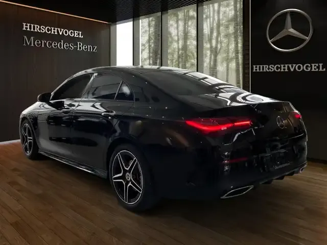 Mercedes-Benz CLA 220