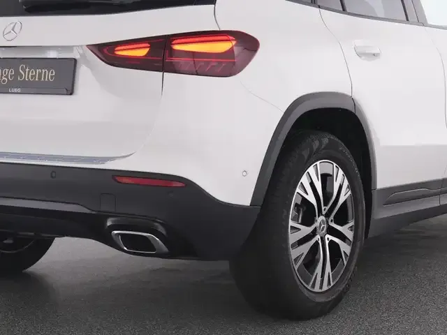 Mercedes-Benz GLA 180