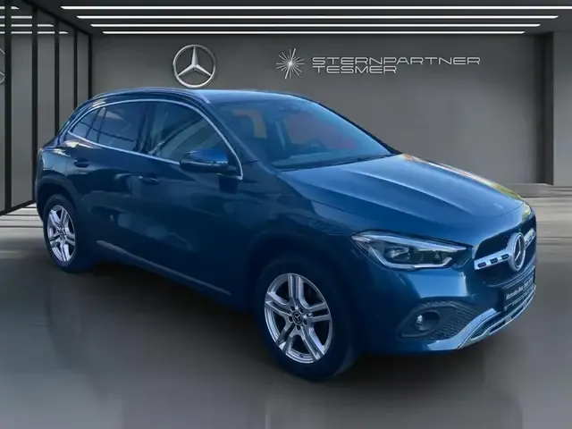 Mercedes-Benz GLA 250