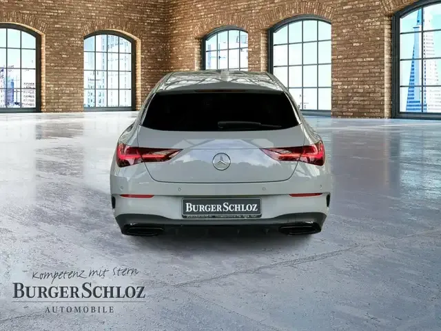 Mercedes-Benz CLA 180