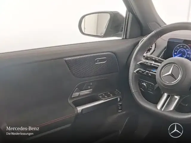 Mercedes-Benz EQB 250