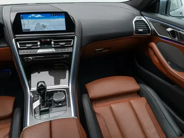 BMW 840