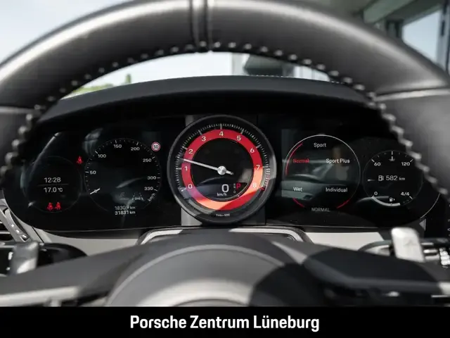 Porsche 992