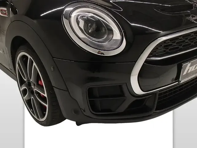MINI John Cooper Works Clubman