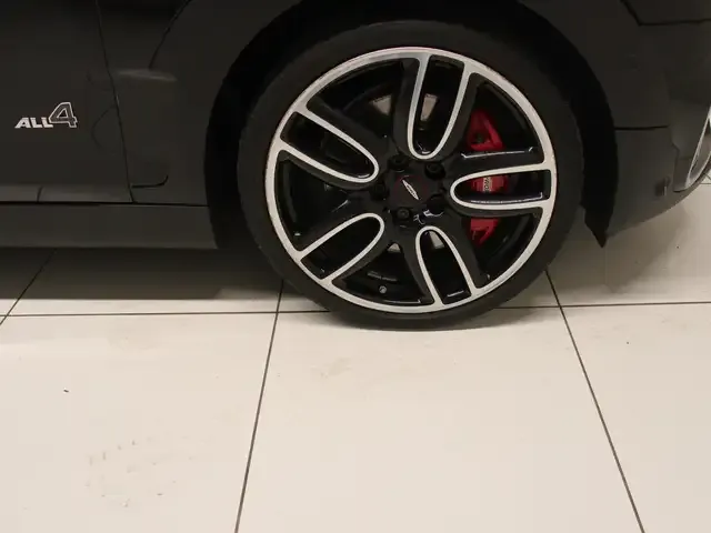 MINI John Cooper Works Clubman