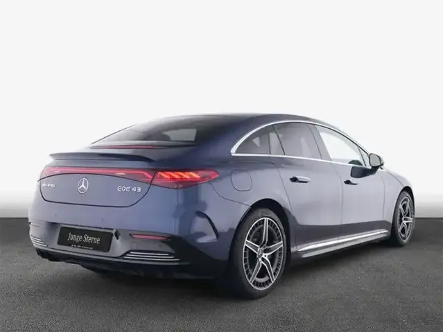 Mercedes-Benz EQE 43