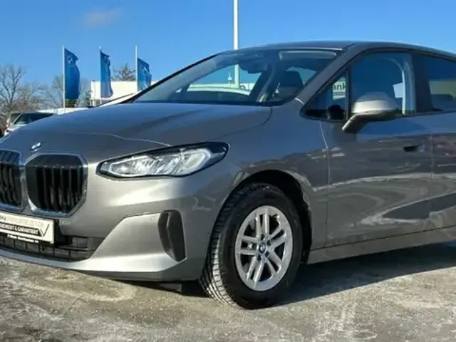 BMW 218