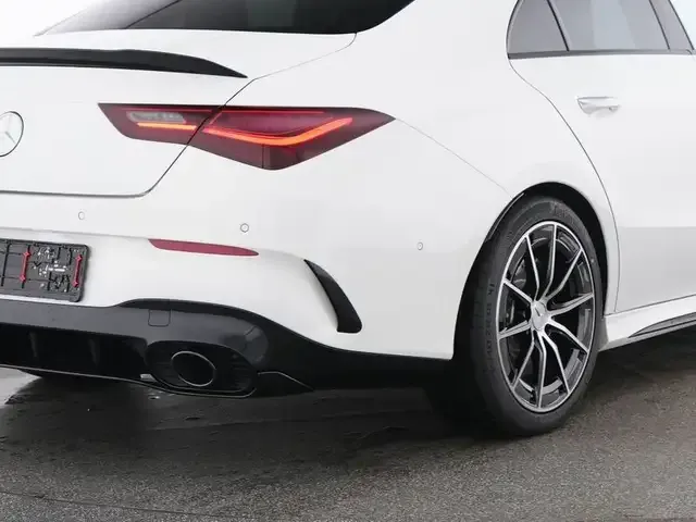 Mercedes-Benz CLA 35 AMG