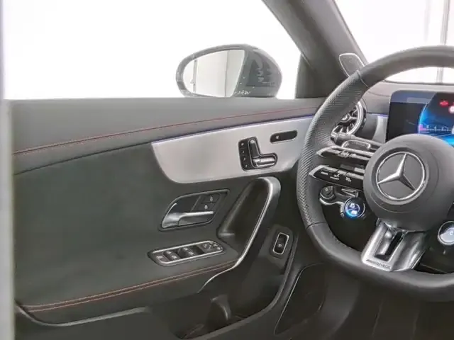 Mercedes-Benz CLA 35 AMG