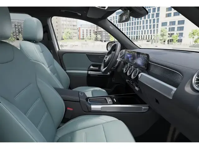 Mercedes-Benz EQB 300