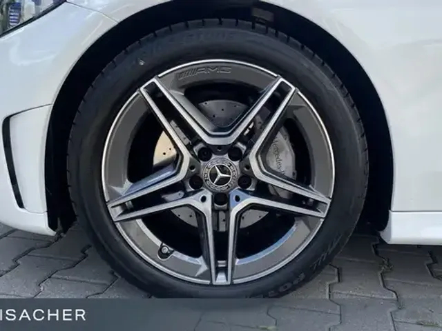 Mercedes-Benz C 200