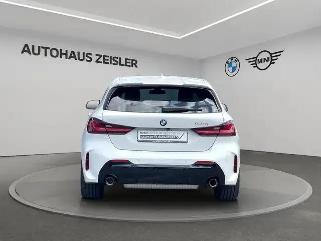 BMW 128