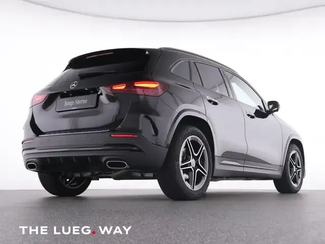 Mercedes-Benz GLA 200
