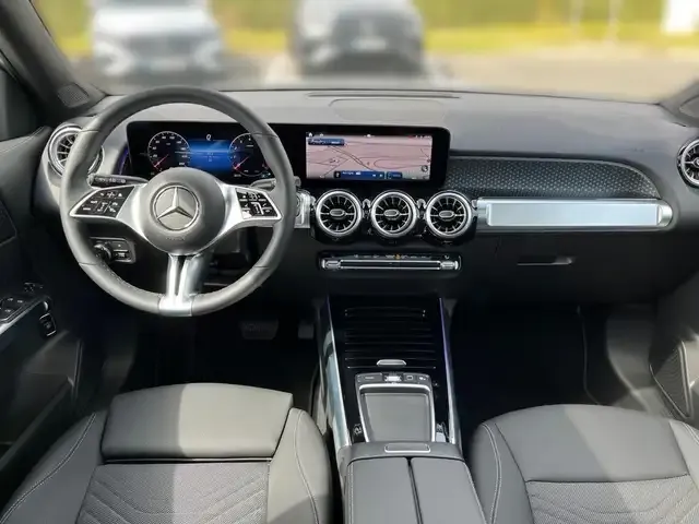 Mercedes-Benz GLB 200