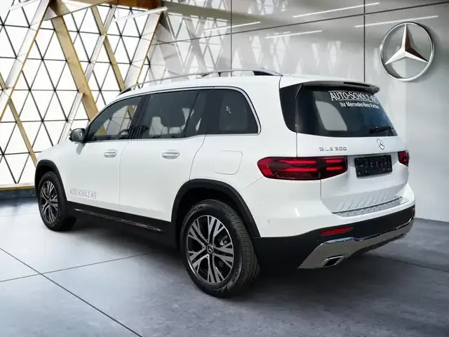 Mercedes-Benz GLB 200