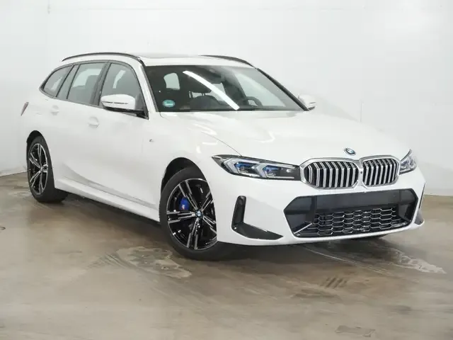 BMW 330