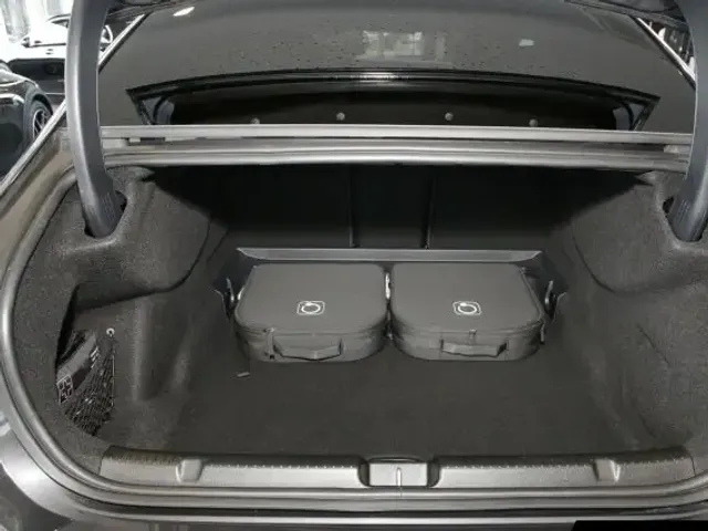 Mercedes-Benz EQE 500