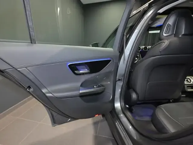 Mercedes-Benz C 200