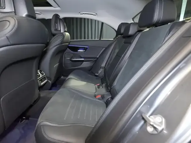 Mercedes-Benz C 200