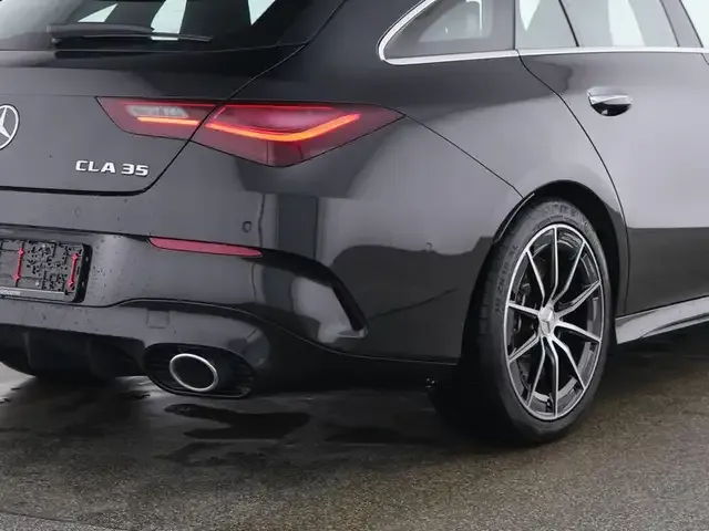 Mercedes-Benz CLA 35 AMG