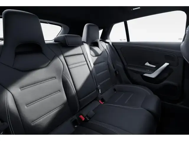Mercedes-Benz CLA 35 AMG