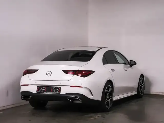 Mercedes-Benz CLA 180