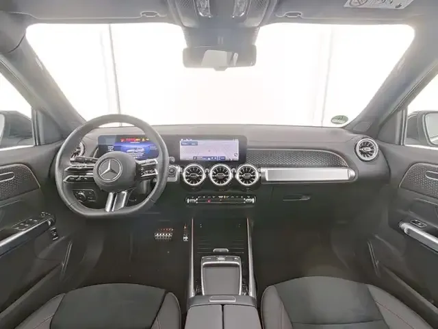 Mercedes-Benz EQB 350