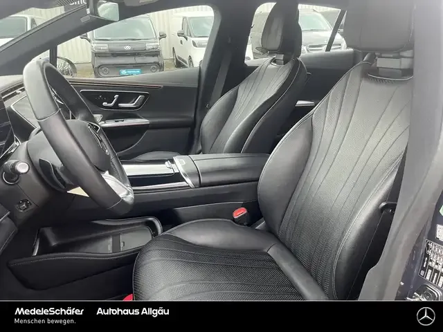 Mercedes-Benz EQE 300