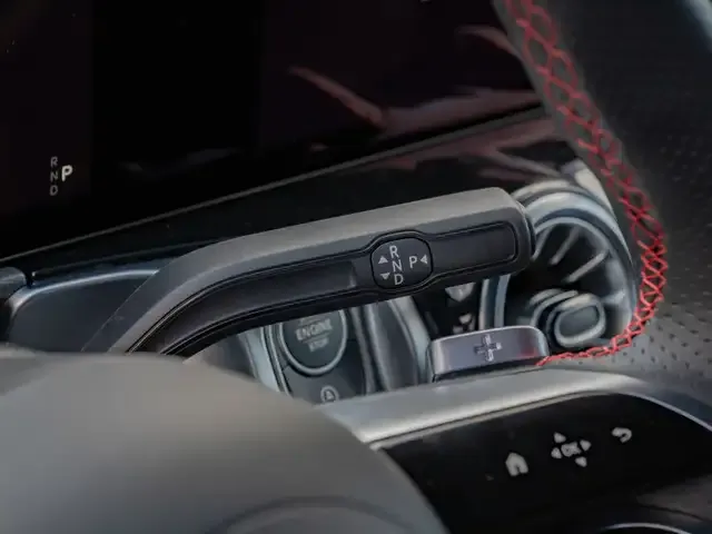 Mercedes-Benz GLB 220