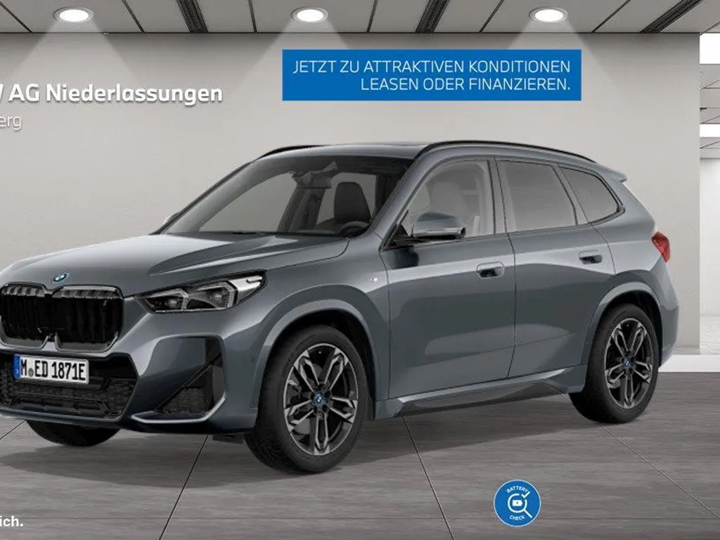 BMW iX1