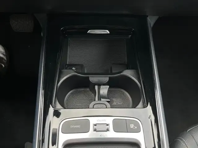 Mercedes-Benz GLB 220