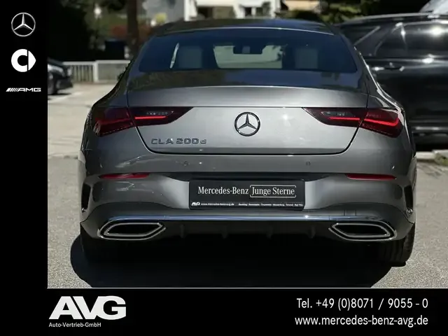 Mercedes-Benz CLA 200