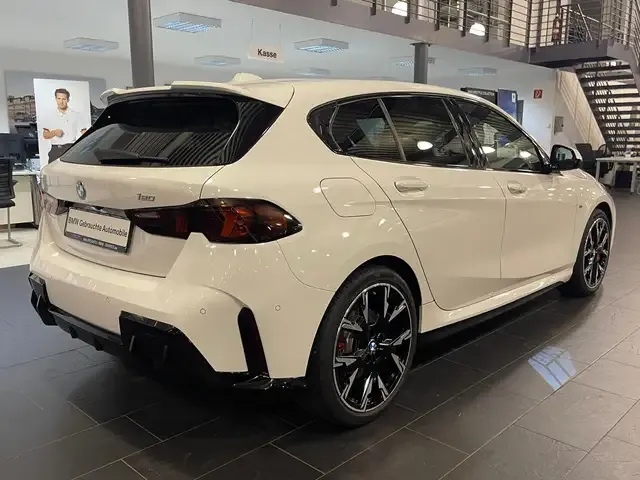 BMW 120