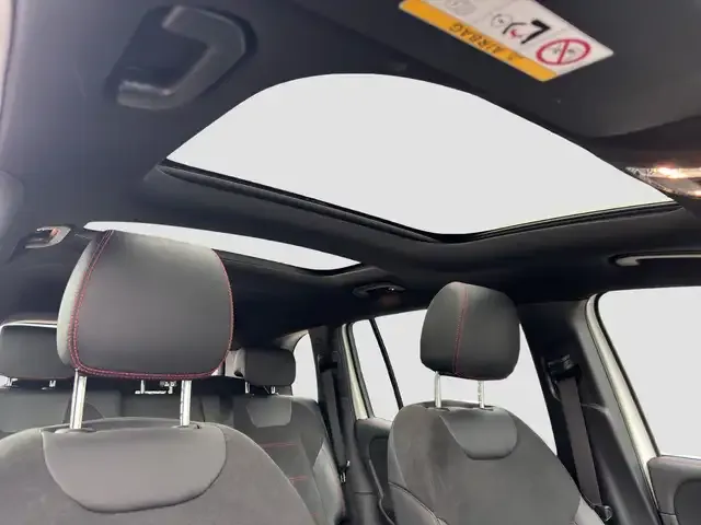 Mercedes-Benz EQB 300