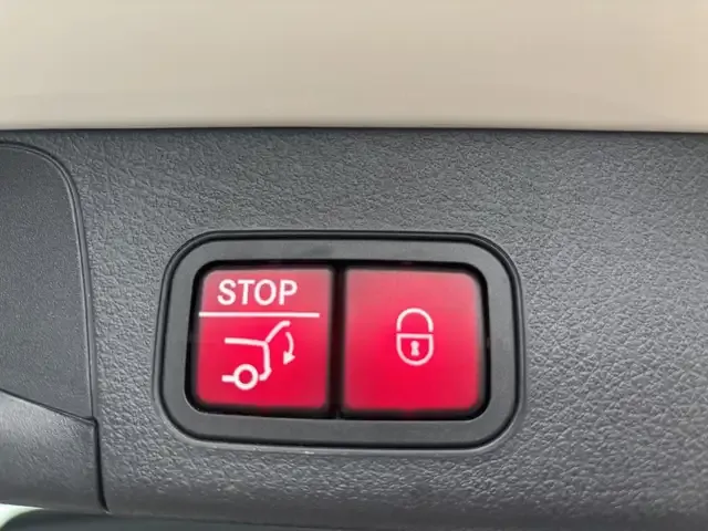 Mercedes-Benz EQB 300