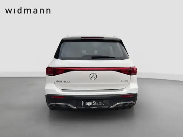 Mercedes-Benz EQB 300