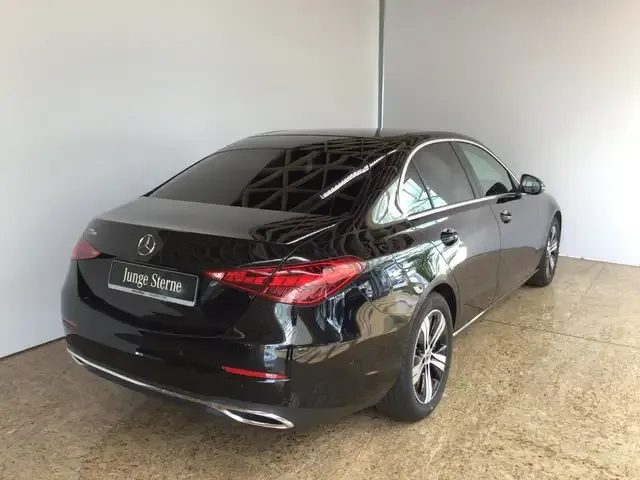 Mercedes-Benz C 220