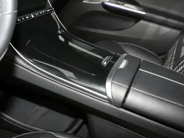 Mercedes-Benz EQE 350