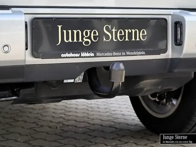 Mercedes-Benz G 400