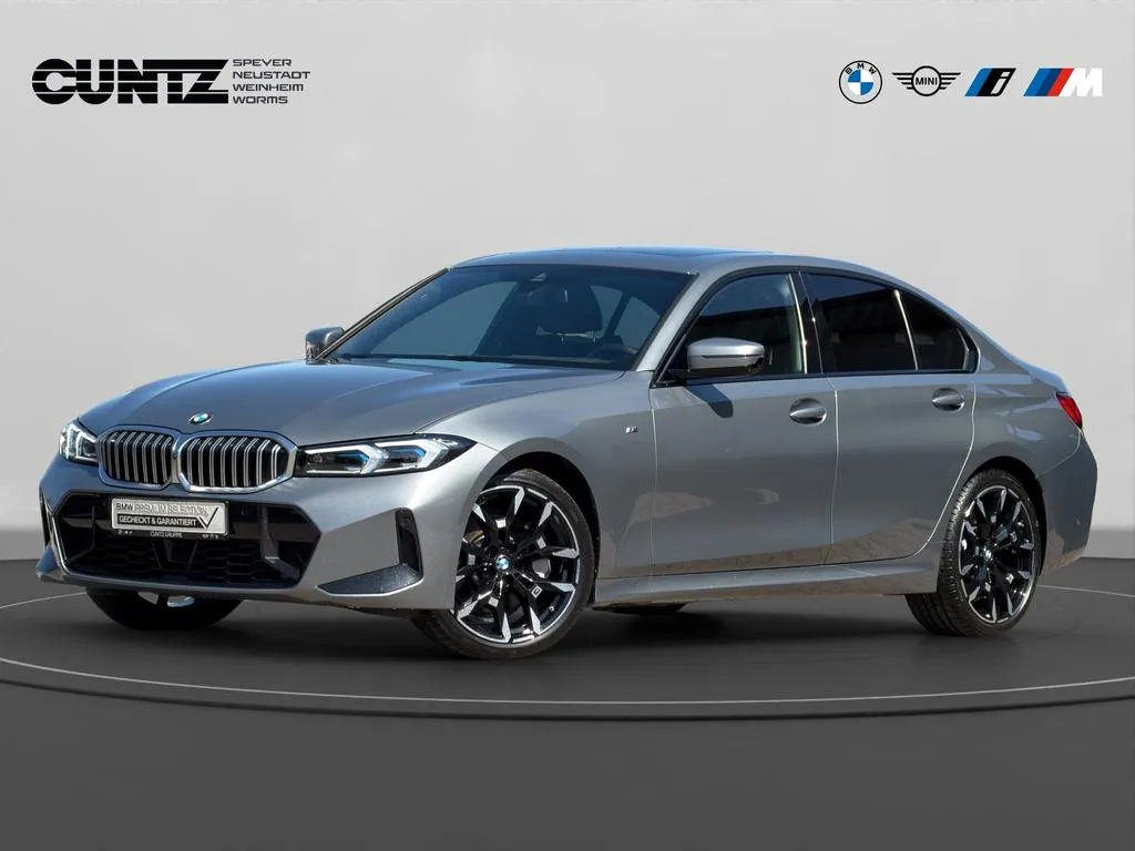 BMW 330