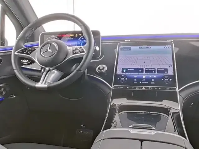 Mercedes-Benz EQE SUV