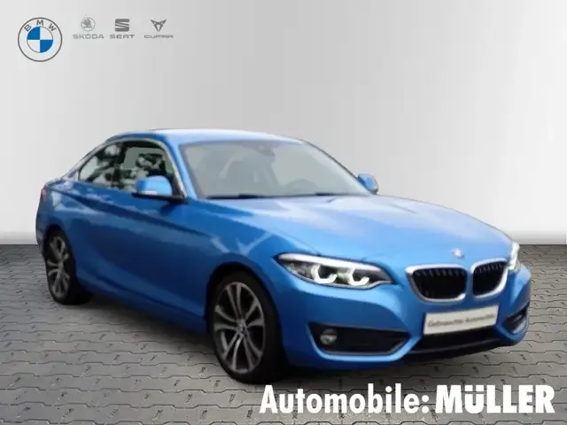 BMW 225