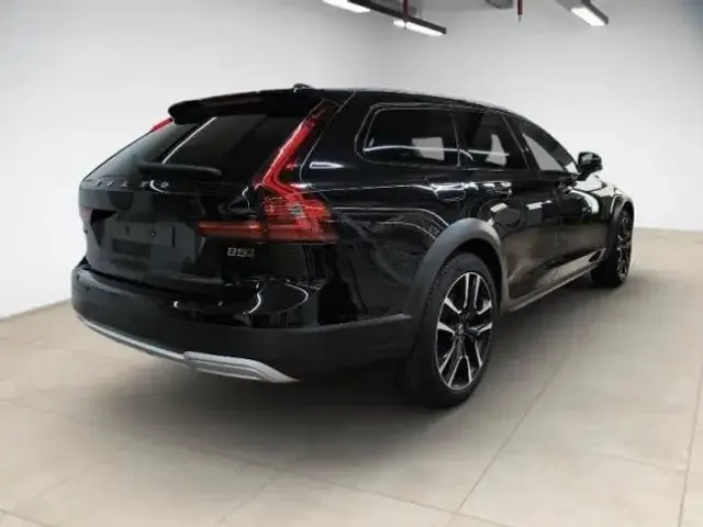Volvo V90 Cross Country