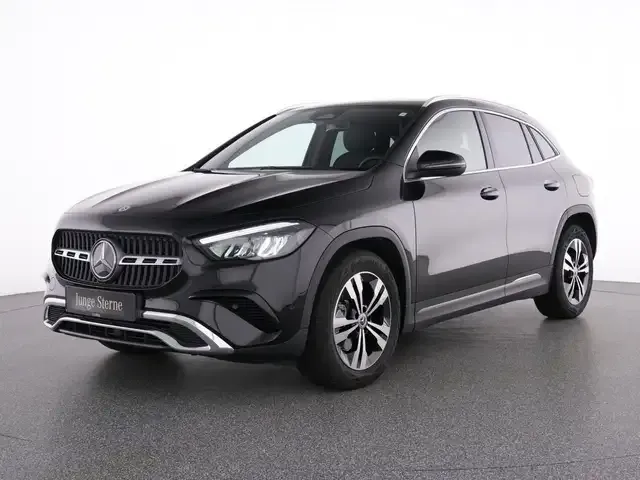 Mercedes-Benz GLA 180